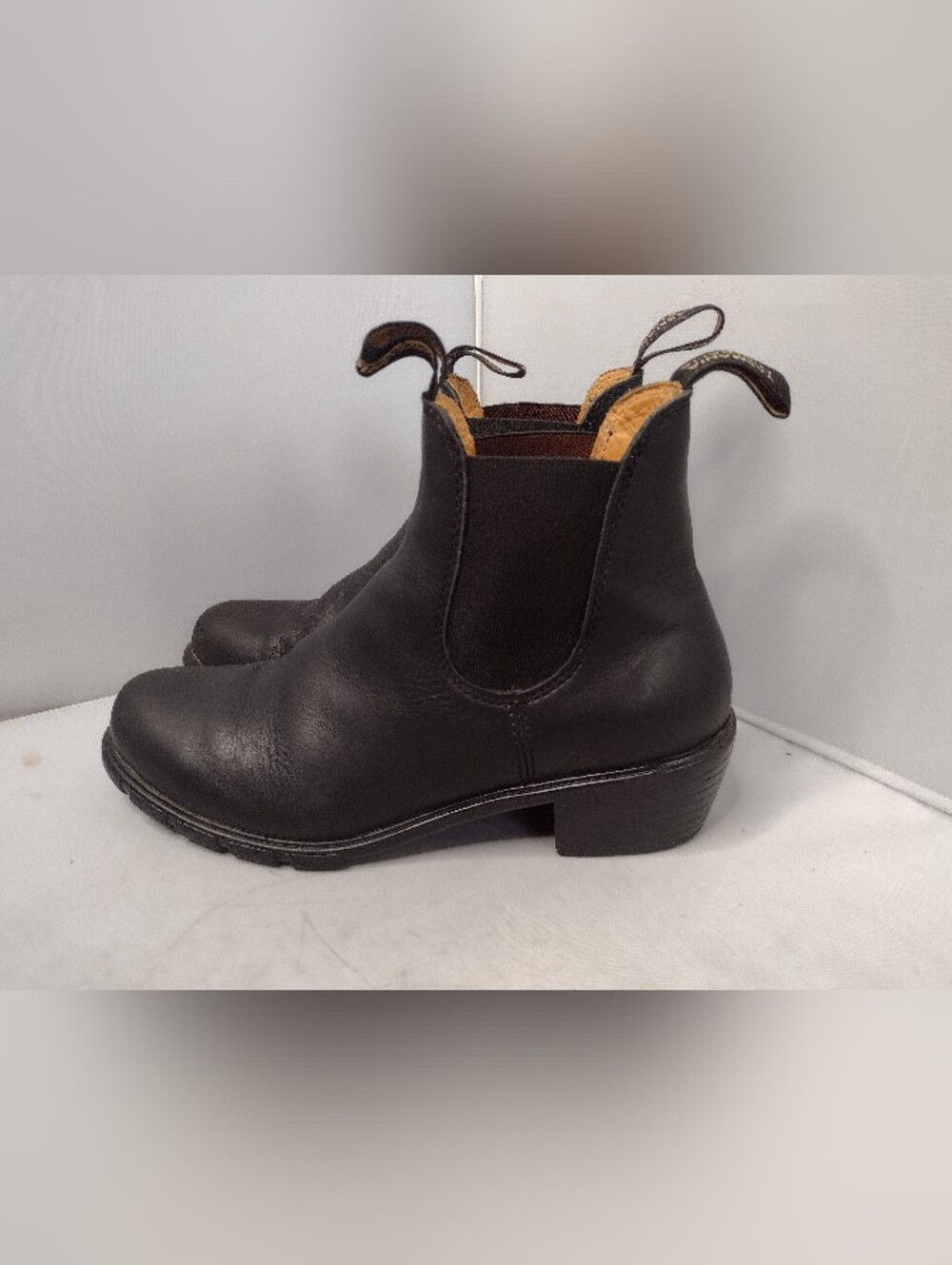 Blundstone 1671 Women's Size 8 US Black Leather Heeled Chelsea Boots